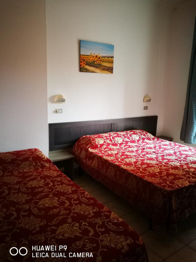 Hotel Riviera Римини Экстерьер фото